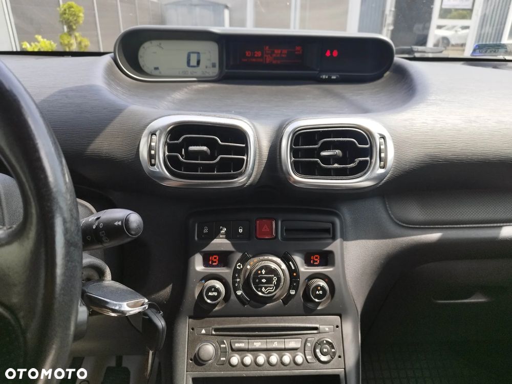 Citroën C3 Picasso 1.6i Exclusive - 16