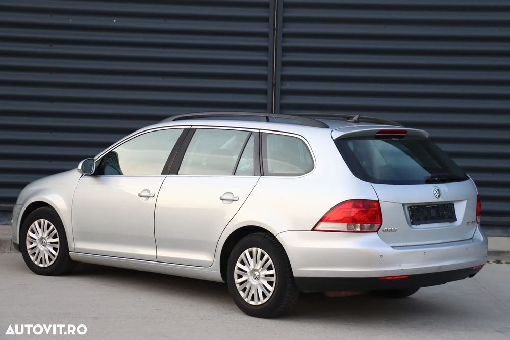 Volkswagen Golf 2.0 TDI DPF BlueMotion Technology Team - 4