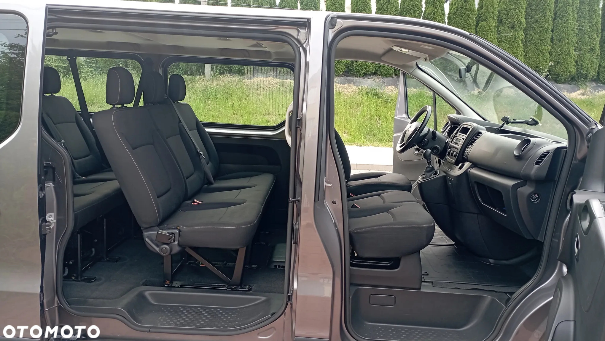 Renault Trafic SpaceClass 1.6 dCi - 10