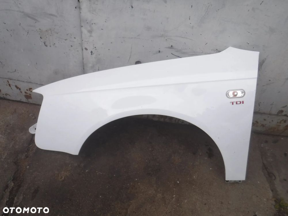 Seat Exeo lift  blotnik lewy przod idealny LS9R Bialy - 1