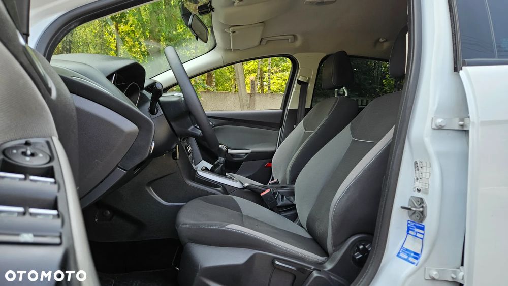 Ford Focus 1.6 Edition - 5