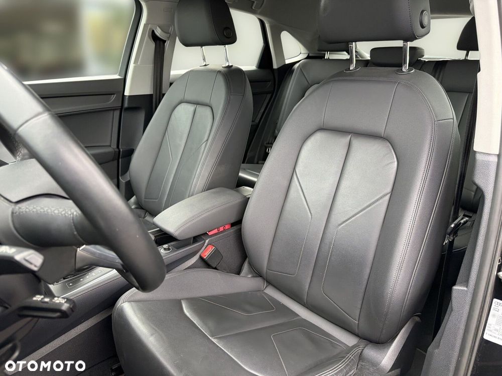 Audi Q3 Sportback - 12