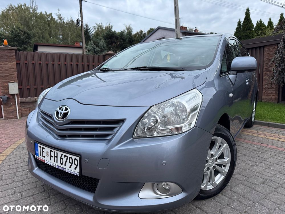 Toyota Verso 1.8 Travel - 1