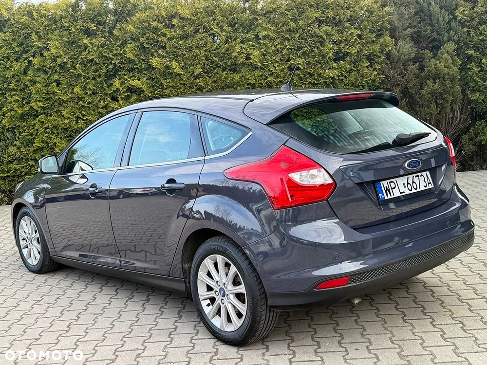 Ford Focus - 10