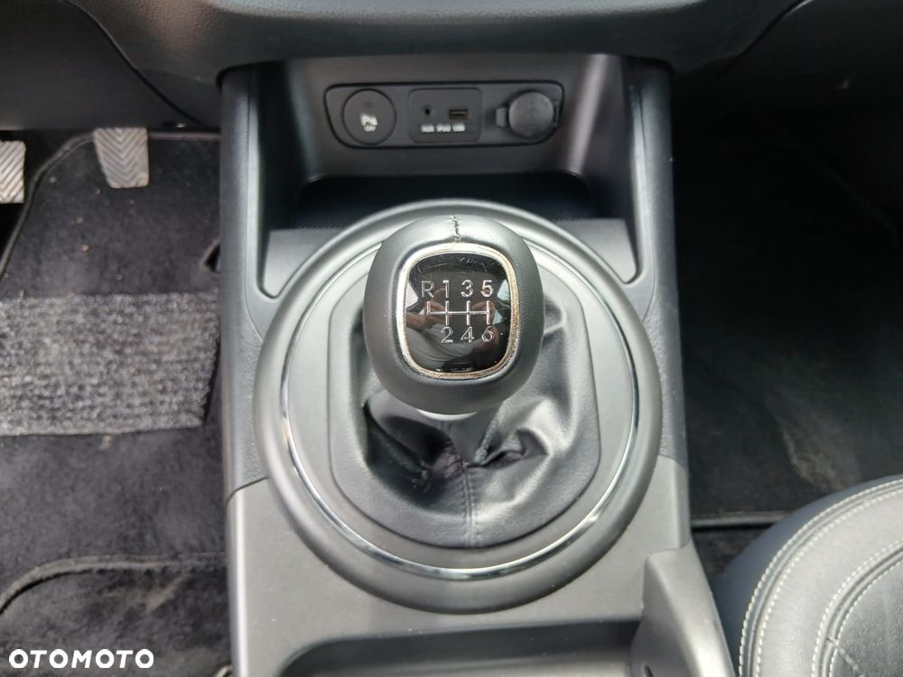 Kia Sportage 1.6 GDI S 2WD - 29