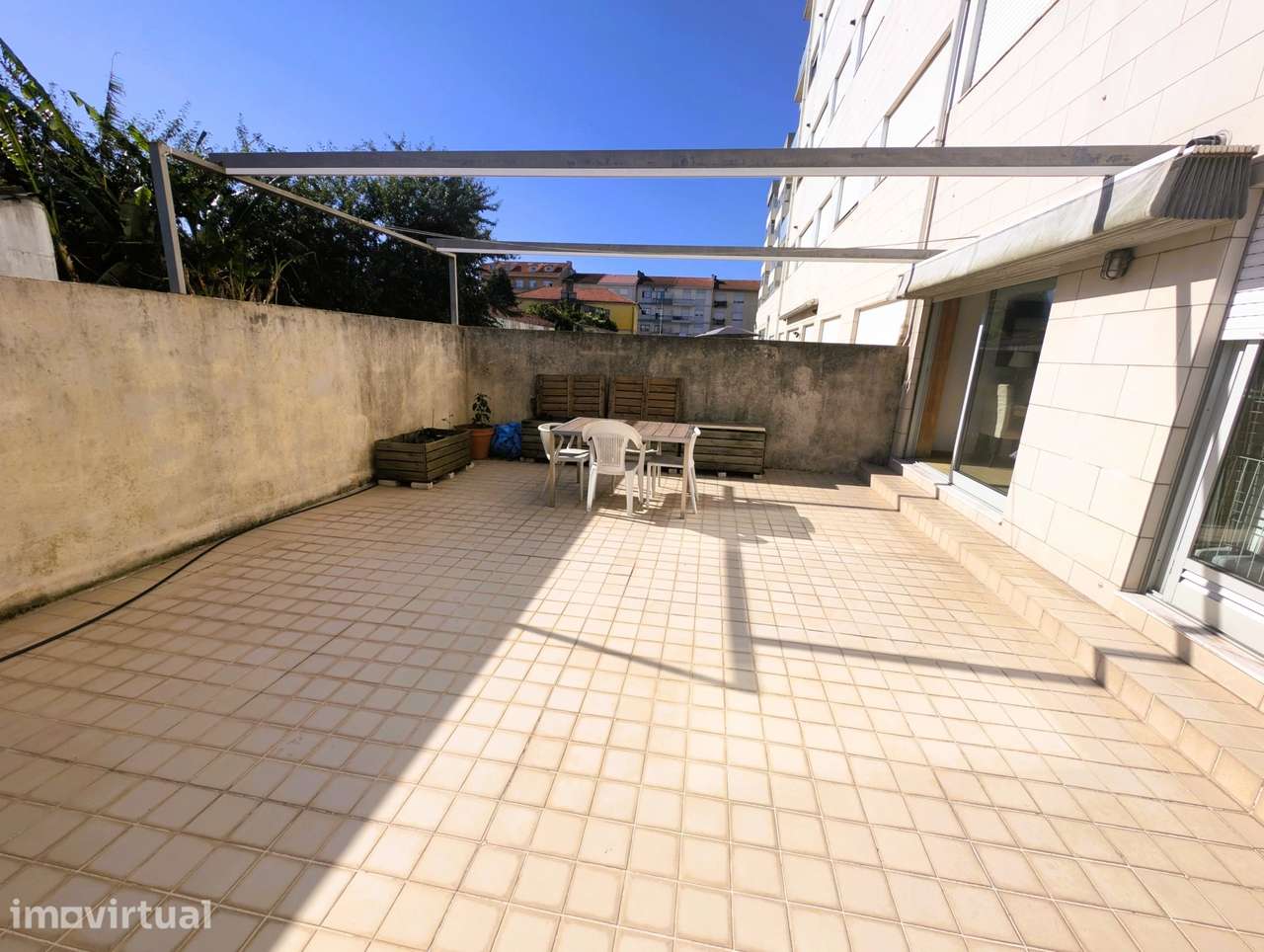 T0 para arrendamento com Enorme Terraço Privado – São Mamede de Infest - Grande imagem: 5/13