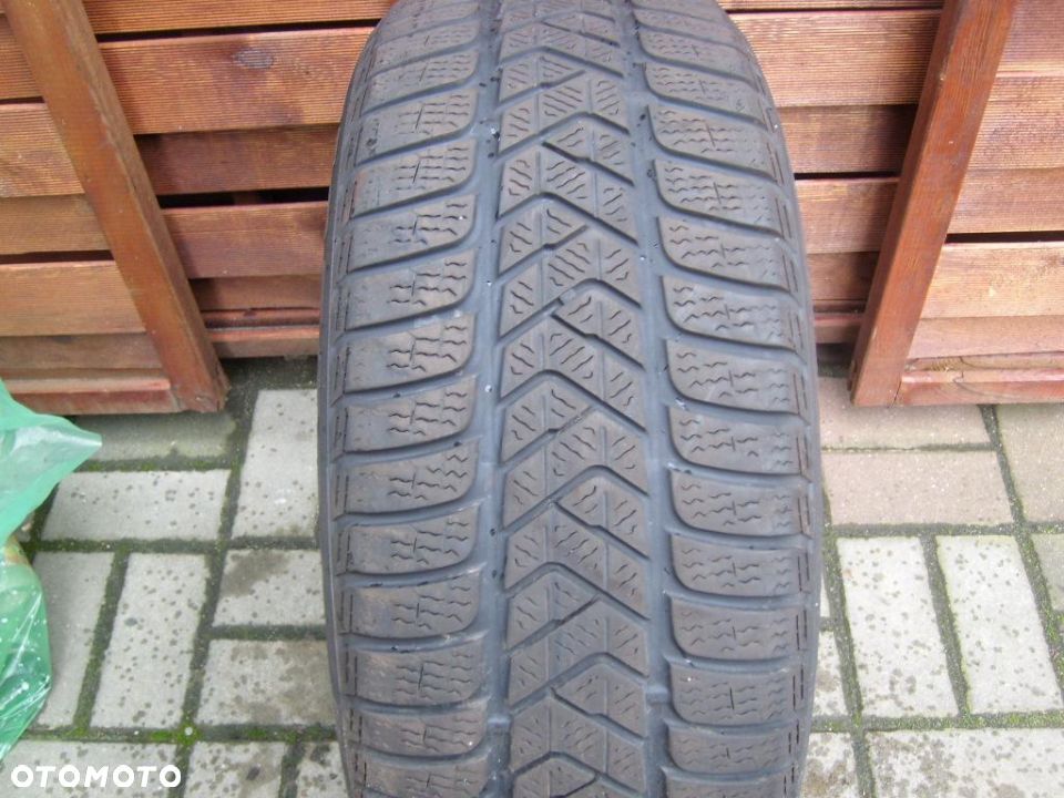 Pirelli sottozero 3 215/55/16 5mm 2013r #109 - 1