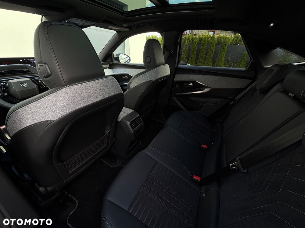Peugeot 3008 1.2 PureTech mHEV GT S&S e-DCS6 - 35