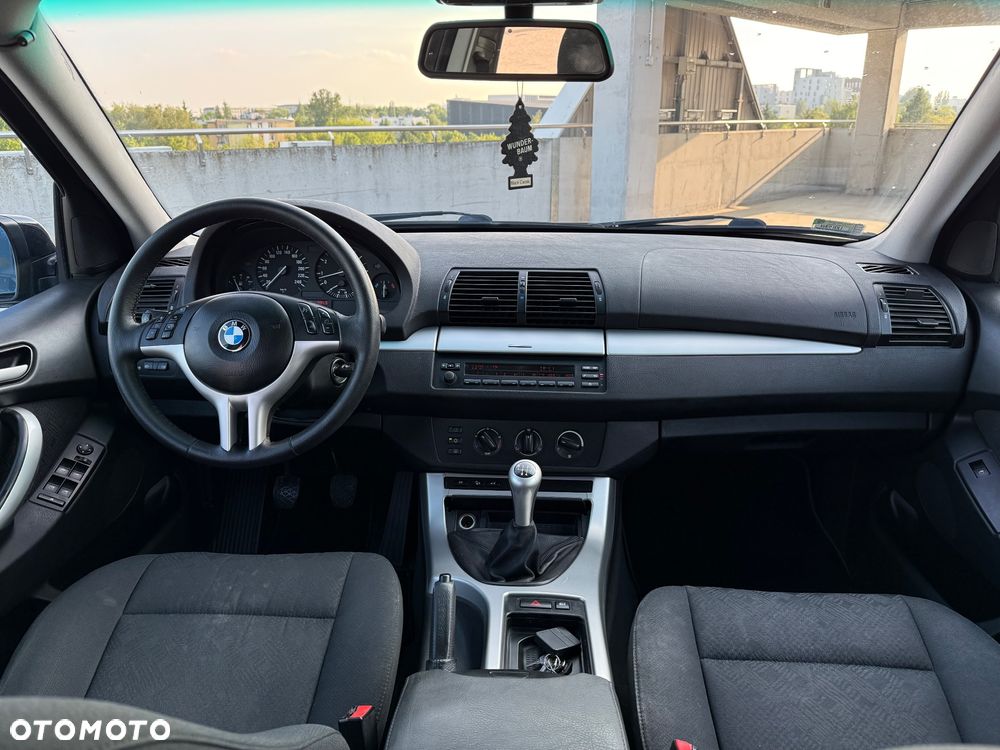 BMW X5 3.0 i - 12