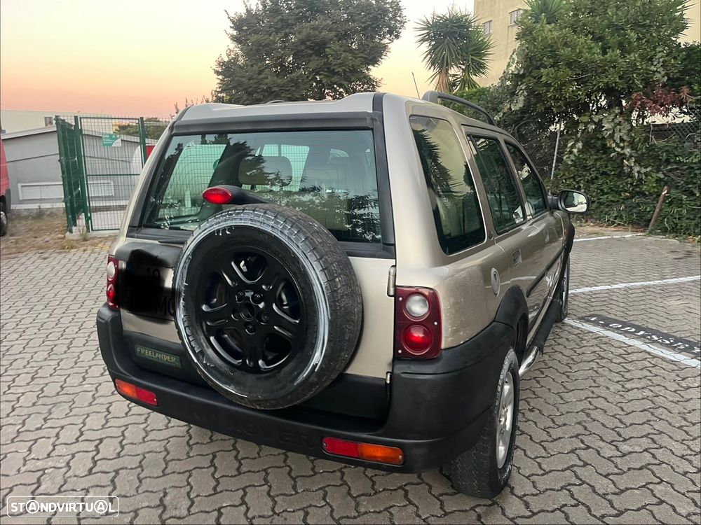 Land Rover Freelander 2.0 di - 11