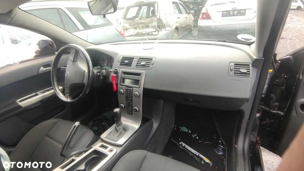VOLVO V50 2009 1.8 125 KM B 4184 S11 - 4