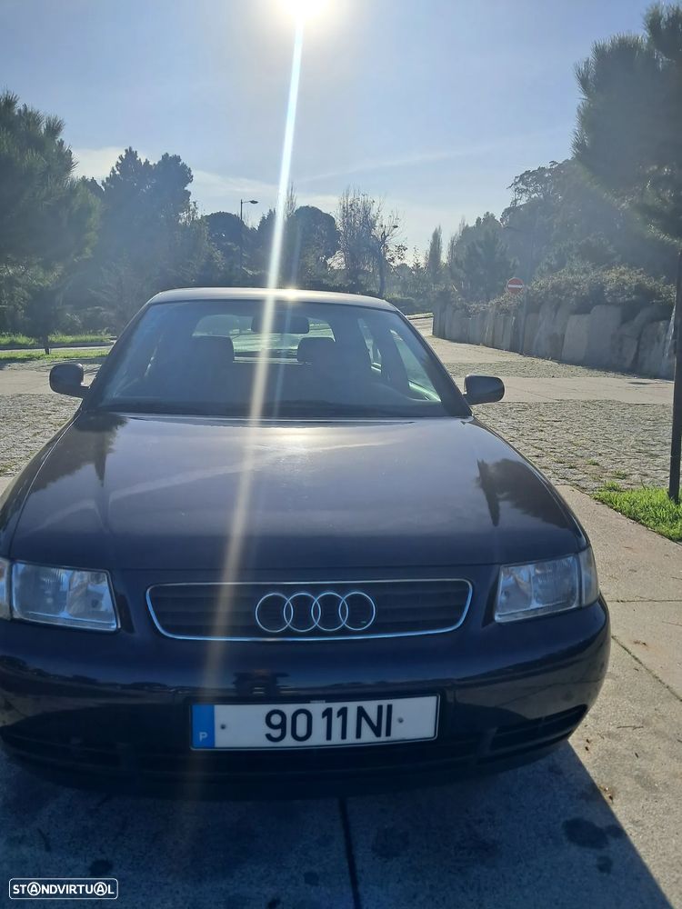 Audi A3 1.6 Attraction - 1