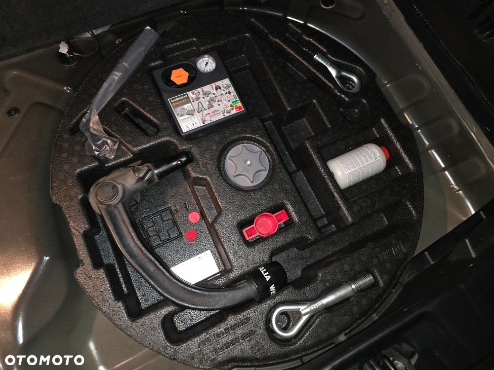 Nissan Qashqai 1.6 DIG-T N-Connecta - 38