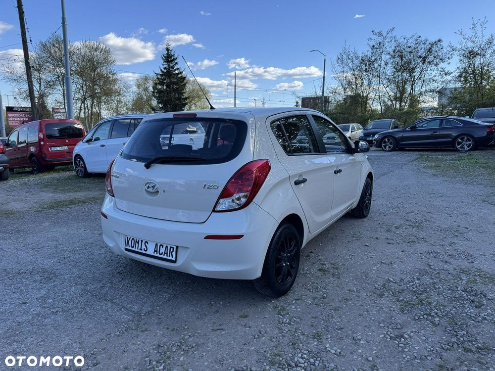Hyundai i20 - 27