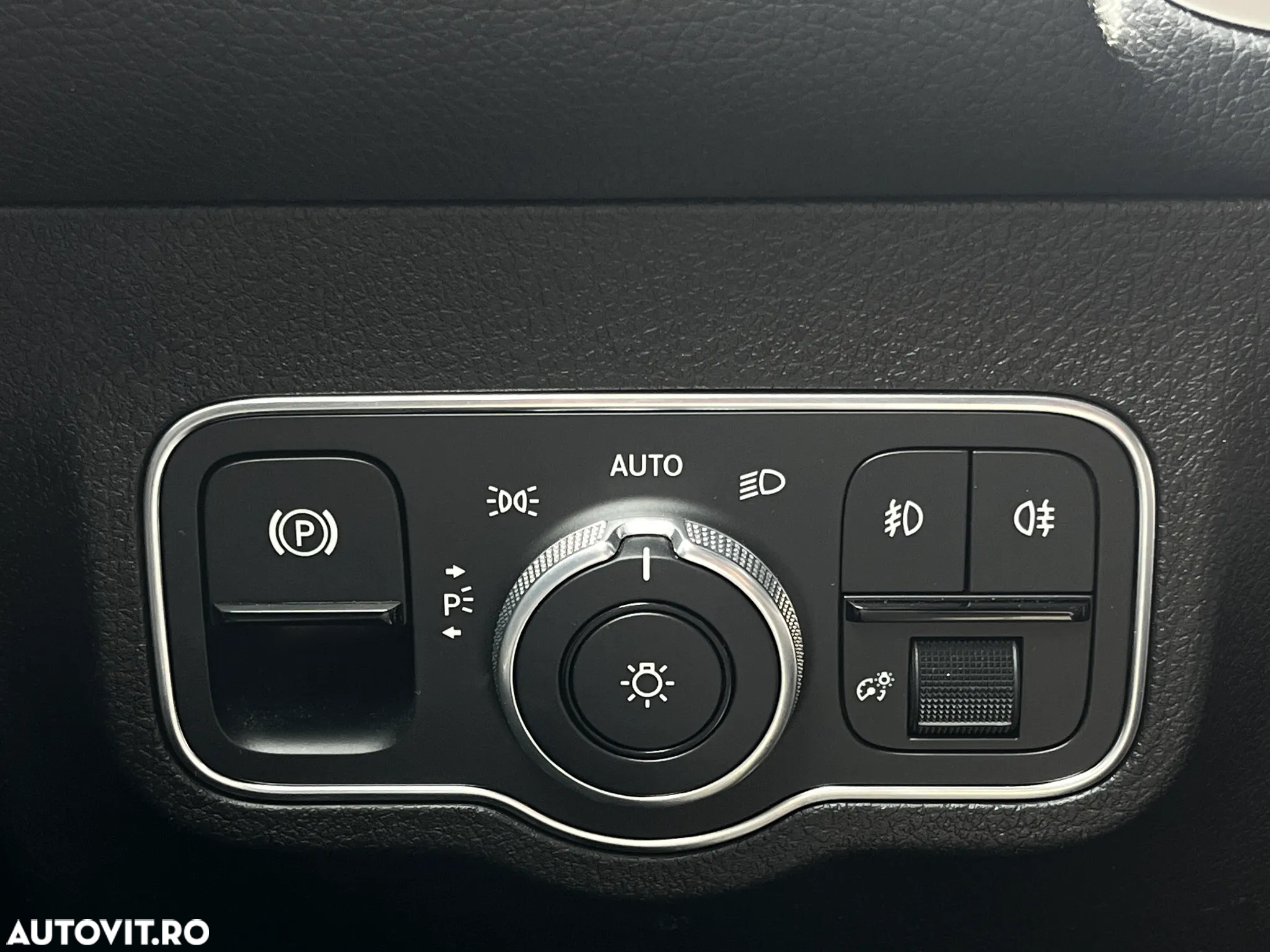 Mercedes-Benz GLB 250 4Matic 8G-DCT AMG Line - 19