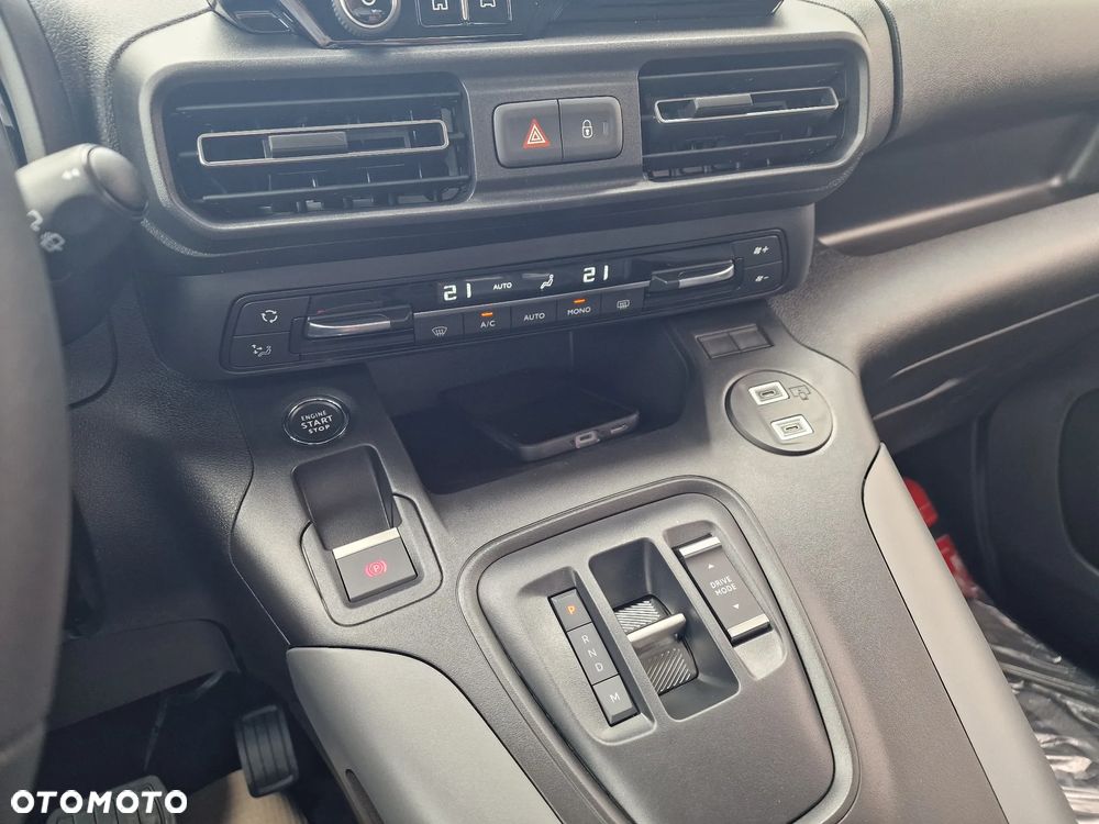 Toyota Proace City Verso Long 1.5 D-4D Family - 23
