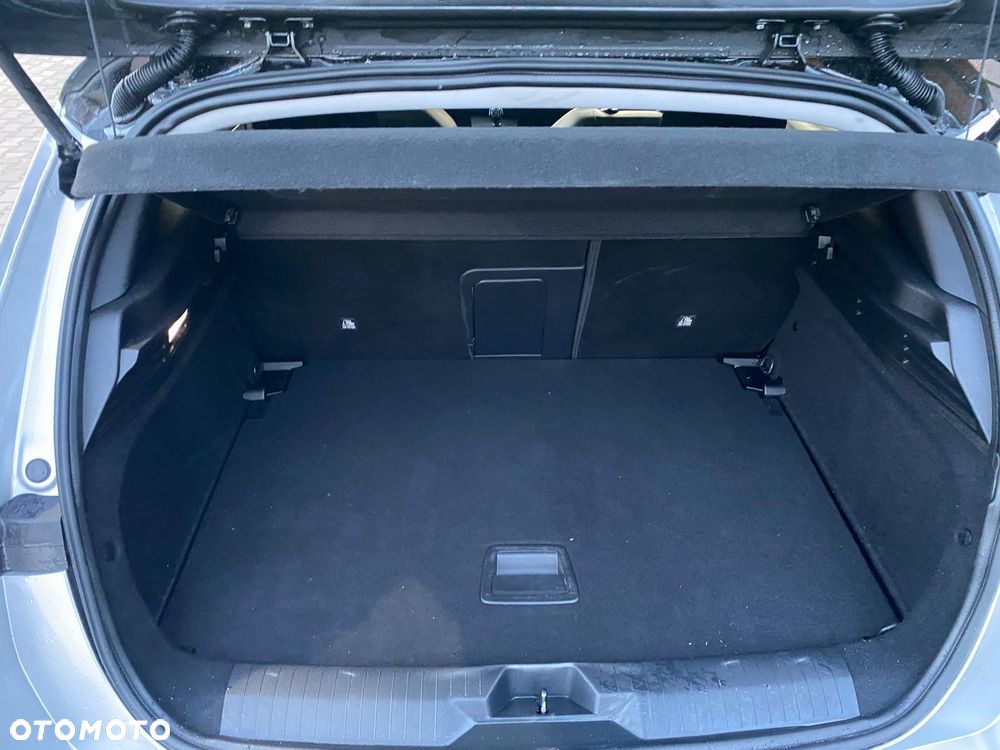 Opel Astra 1.2 Turbo Business Edition - 10