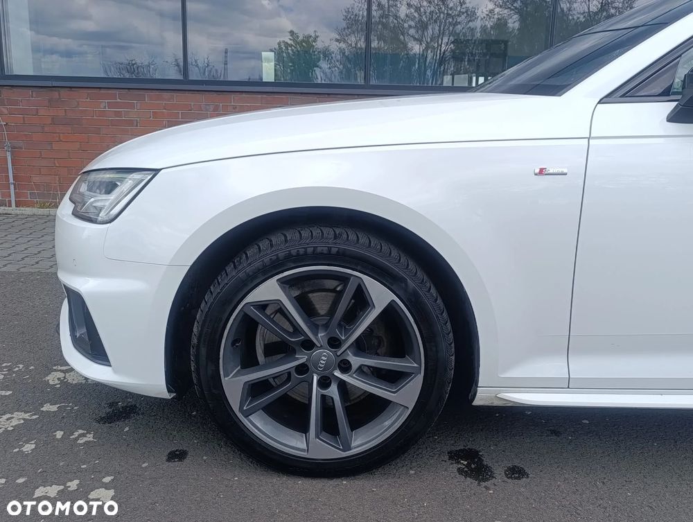 Audi A4 Avant 35 TDI Sport S tronic - 2