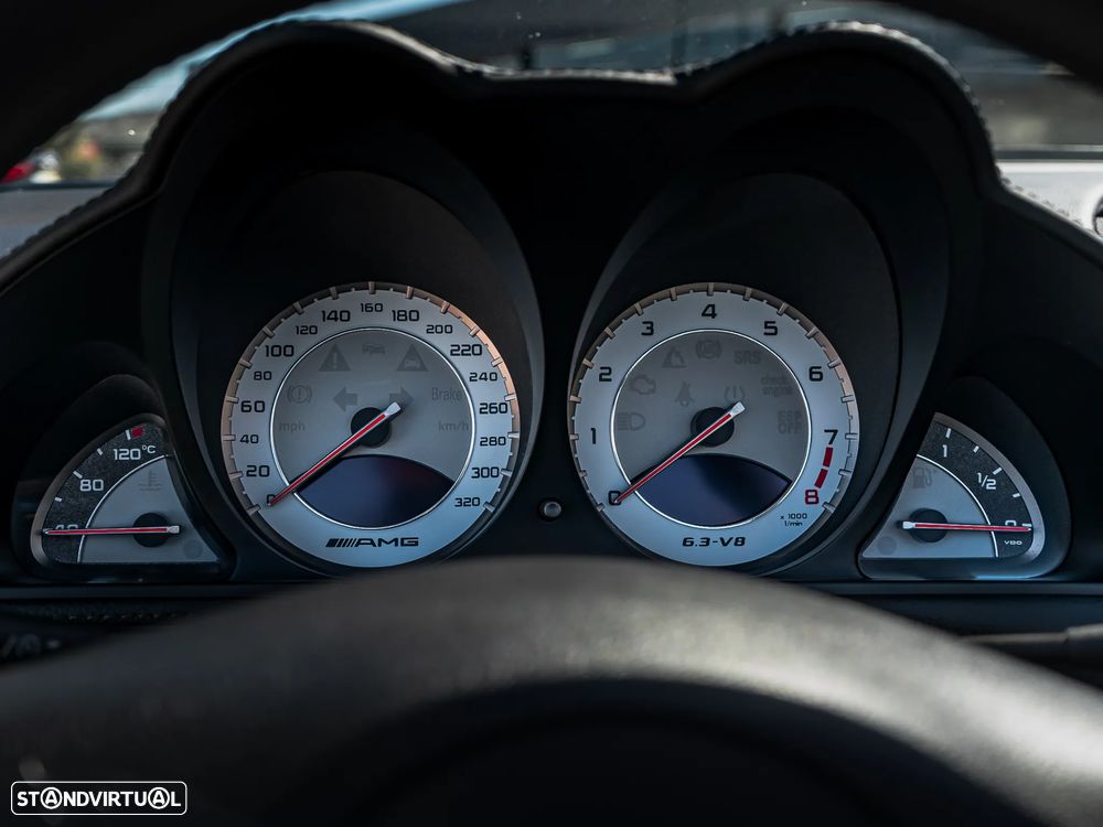 Mercedes-Benz SL 63 AMG Standard - 17