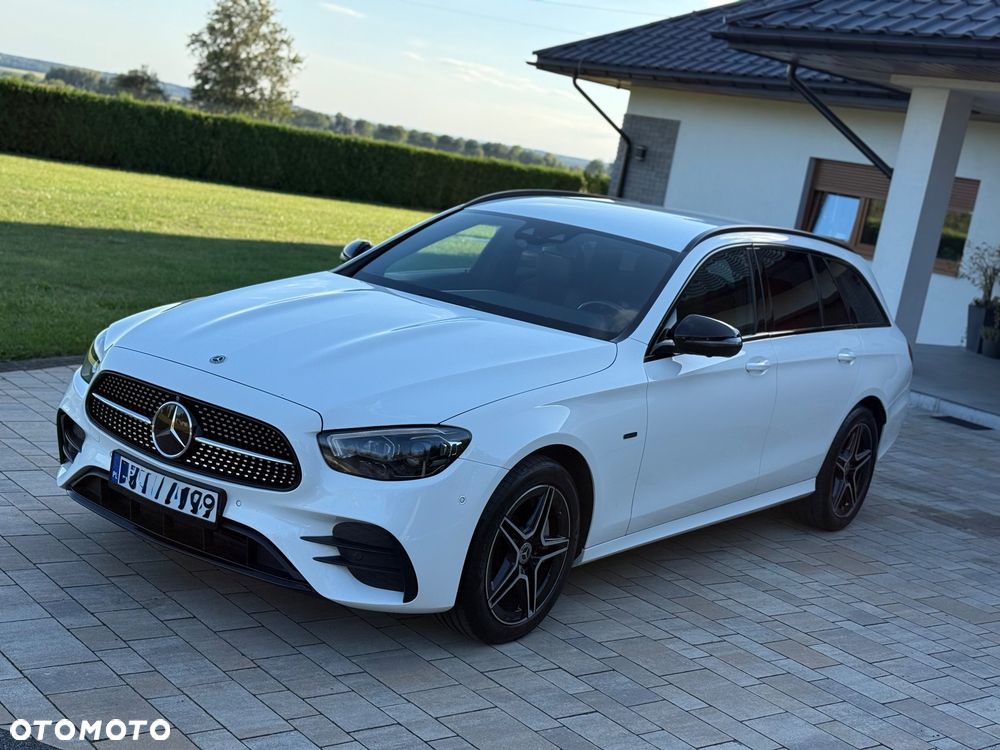 Mercedes-Benz Klasa E 300 de AMG - 15