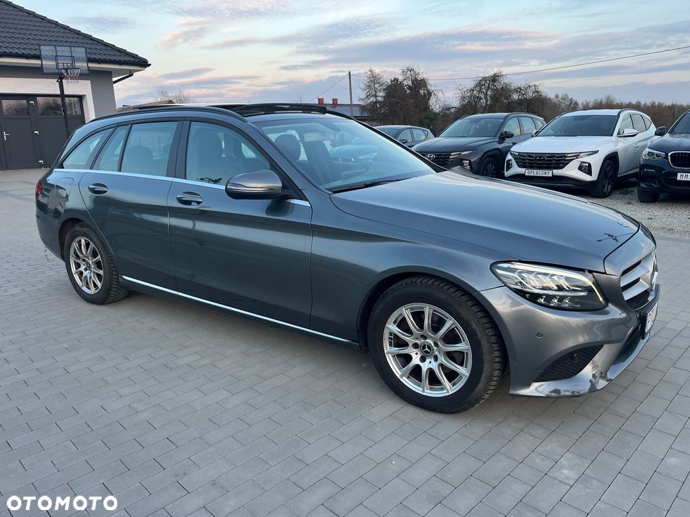 Mercedes-Benz Klasa C 180 d Exclusive - 9