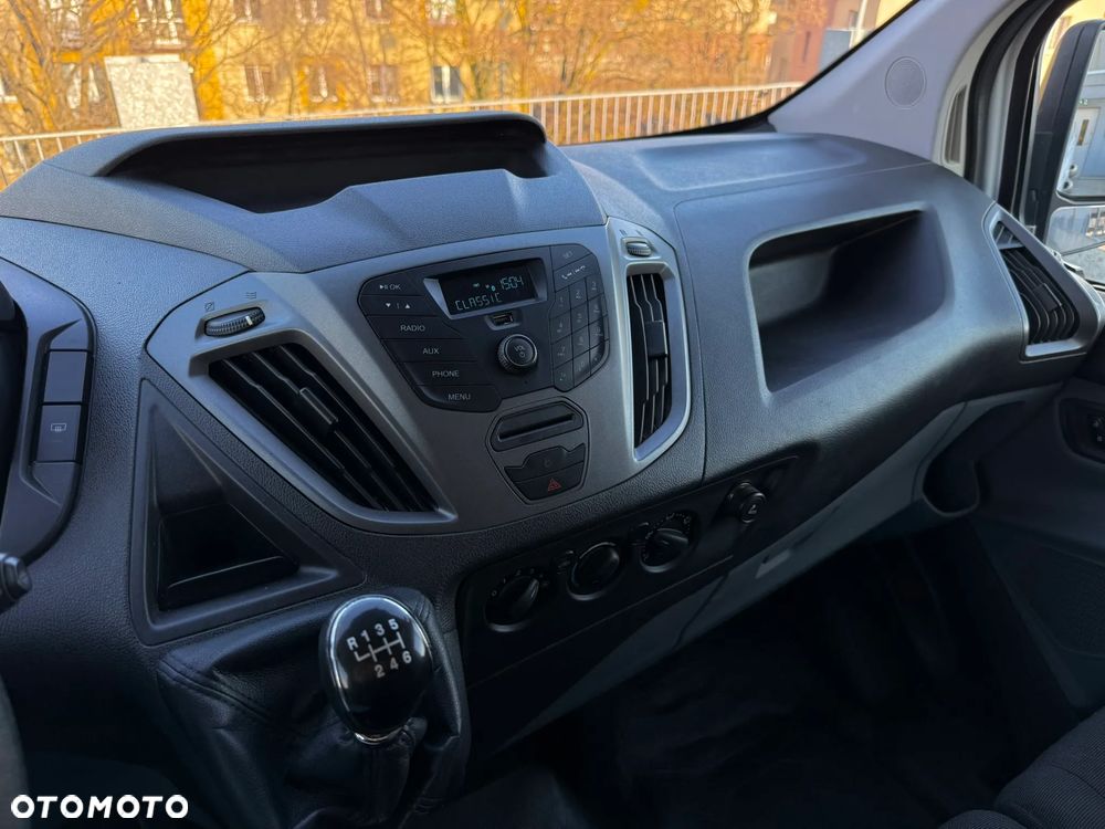 Ford Transit Custsom - 27