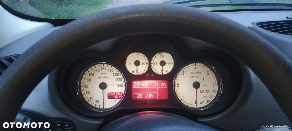Alfa Romeo 147 1.9 JTD Distinctive - 6