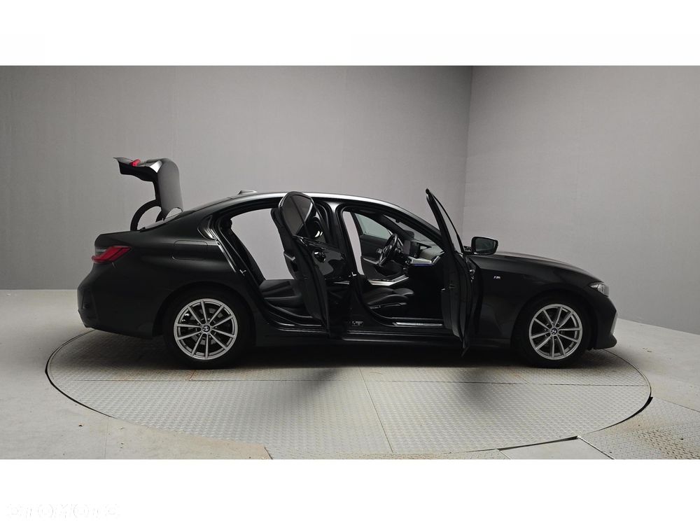 BMW Seria 3 - 13