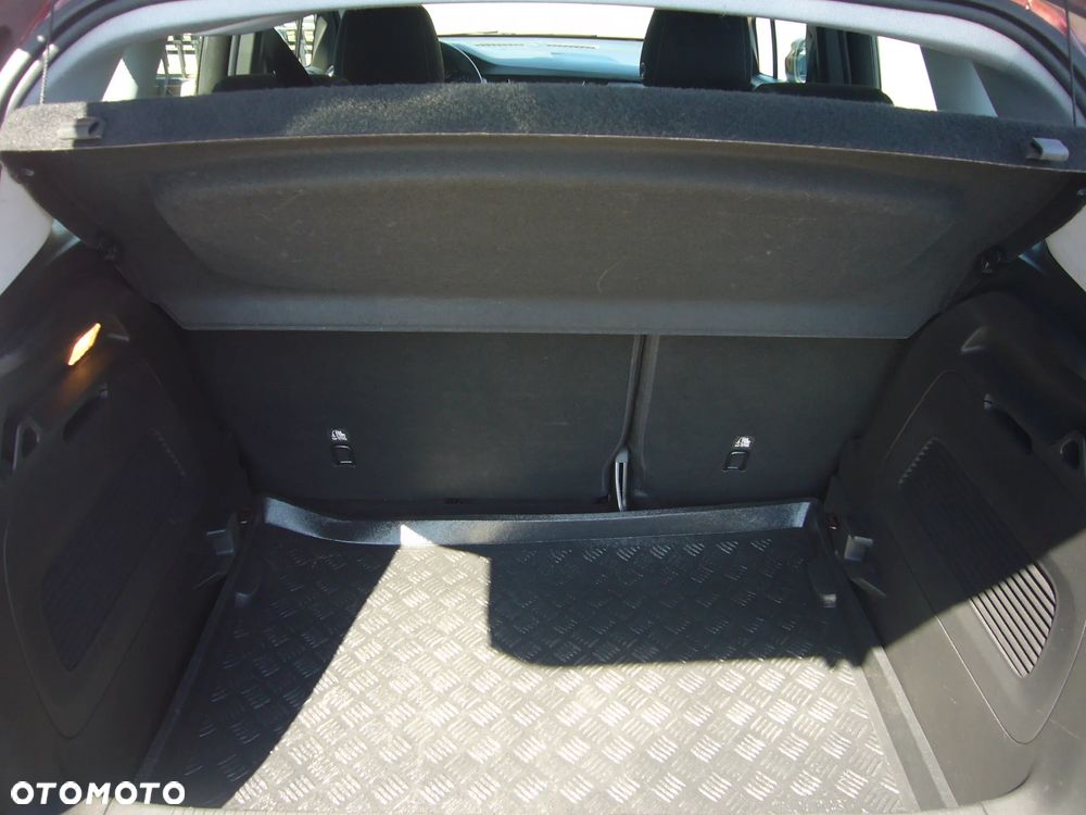 Opel Crossland X 1.2 Design Line - 20