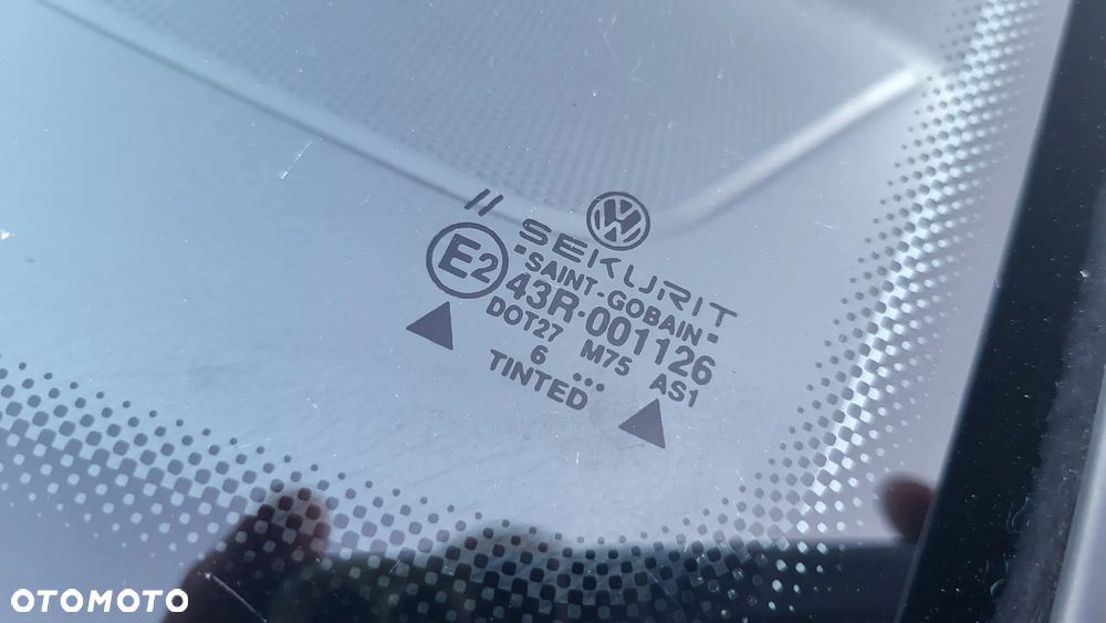 Volkswagen Golf - 34