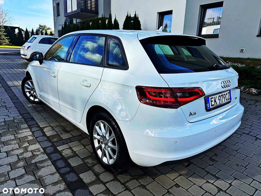 Audi A3 Sportback 1.6 TDI (clean diesel) S tronic Attraction - 24