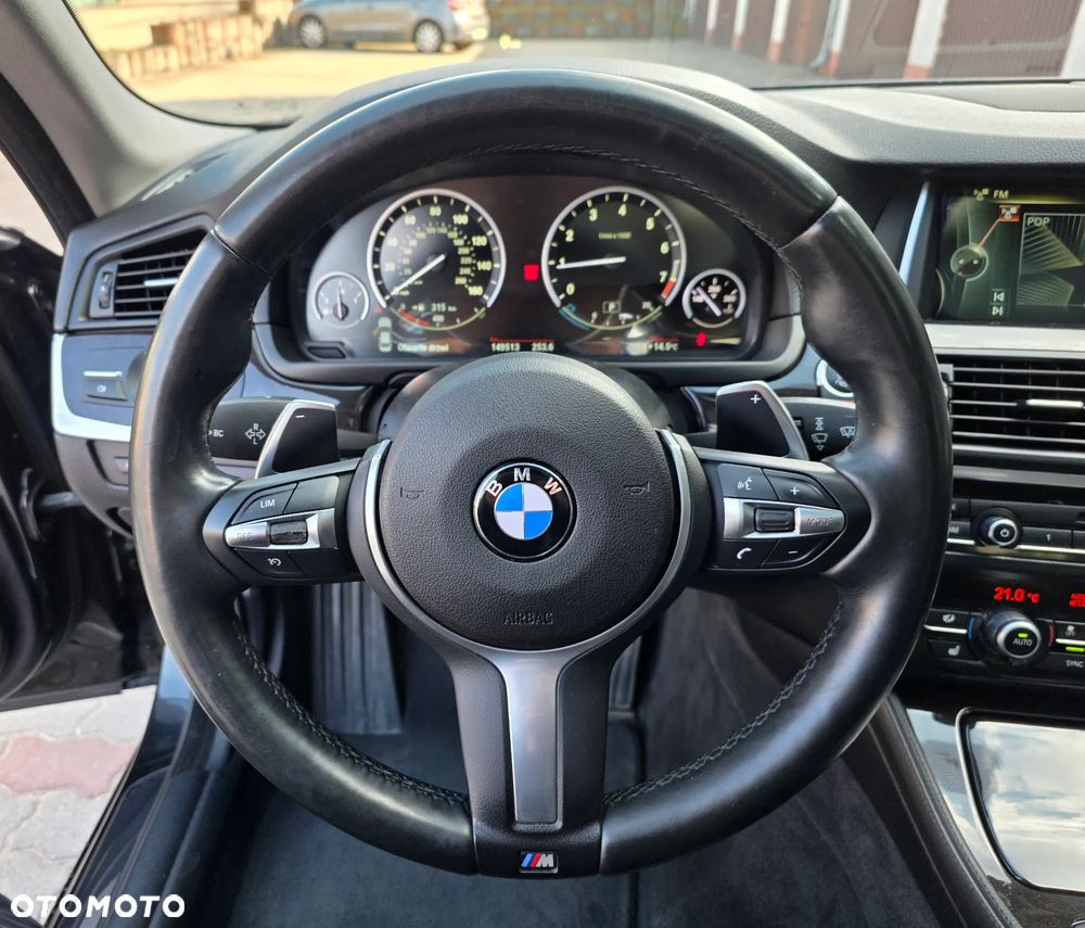 BMW Seria 5 528i xDrive Sport-Aut - 10