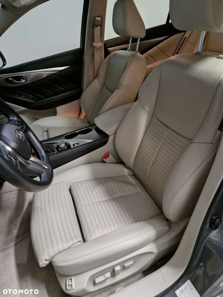 Infiniti Q50 Q50S Hybrid AWD Sport Tech - 17