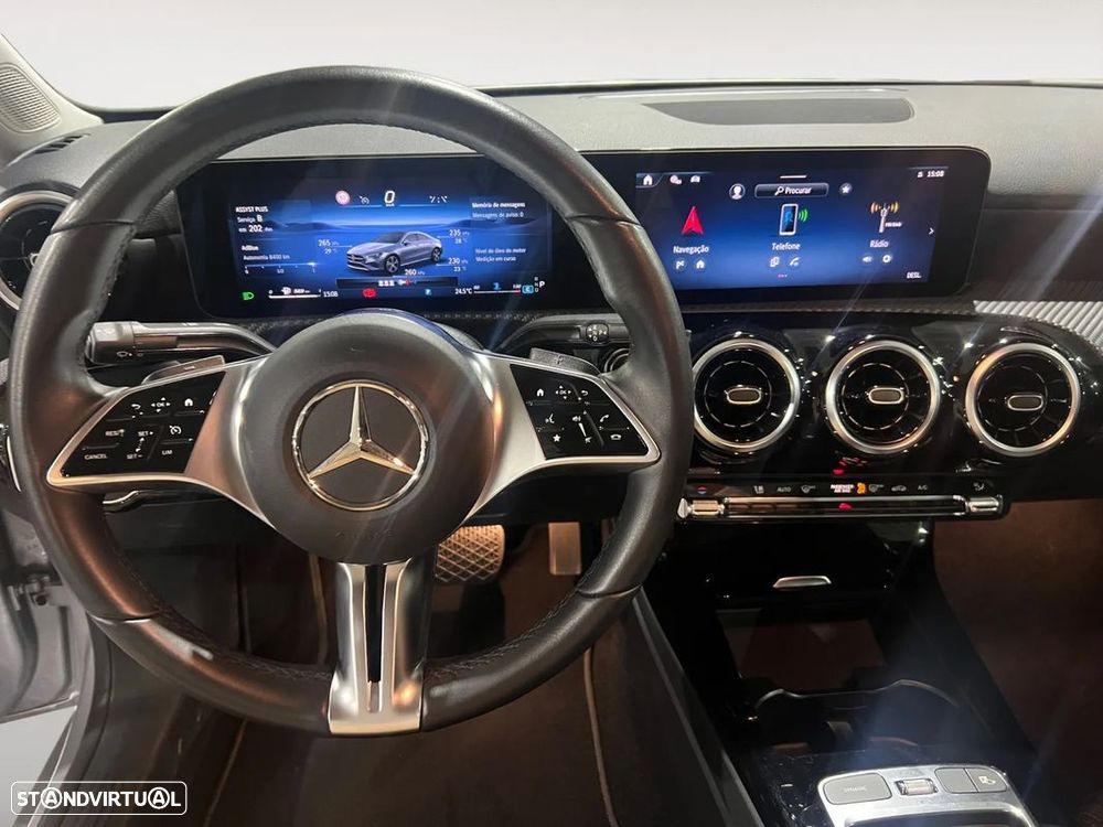 Mercedes-Benz CLA 180 d - 11