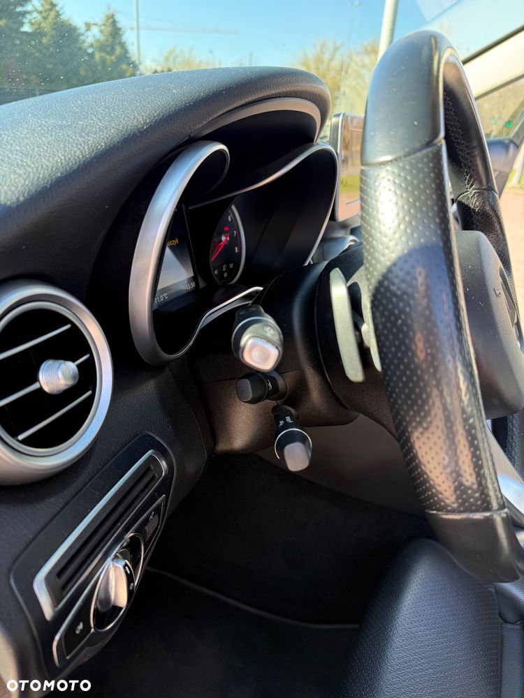 Mercedes-Benz Klasa C 300 7G-TRONIC - 13