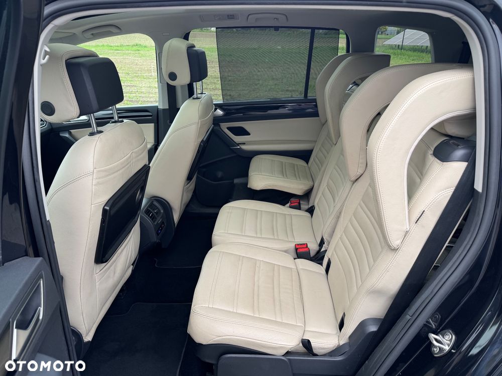 Volkswagen Touran 2.0 TDI SCR DSG Highline - 17