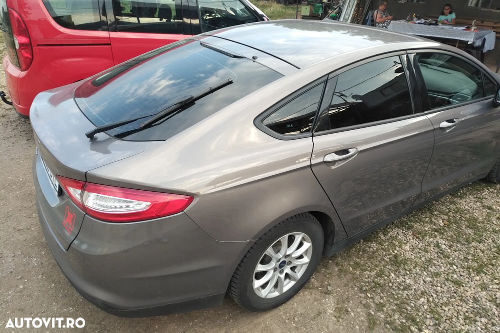 Ford Mondeo 2.0 TDCi AWD Titanium - 5