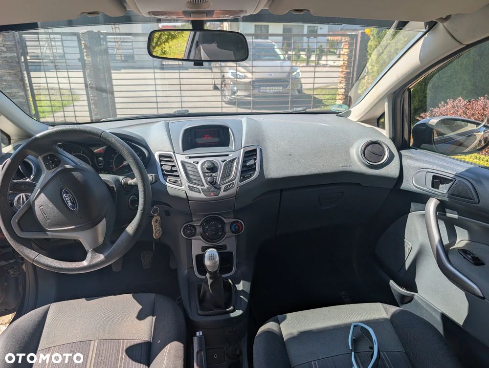 Ford Fiesta - 6