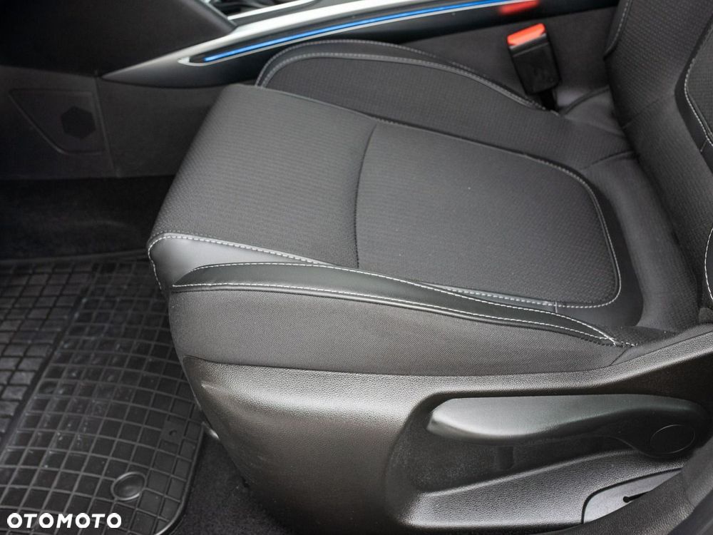 Renault Megane 1.3 TCe FAP Techno EDC - 11