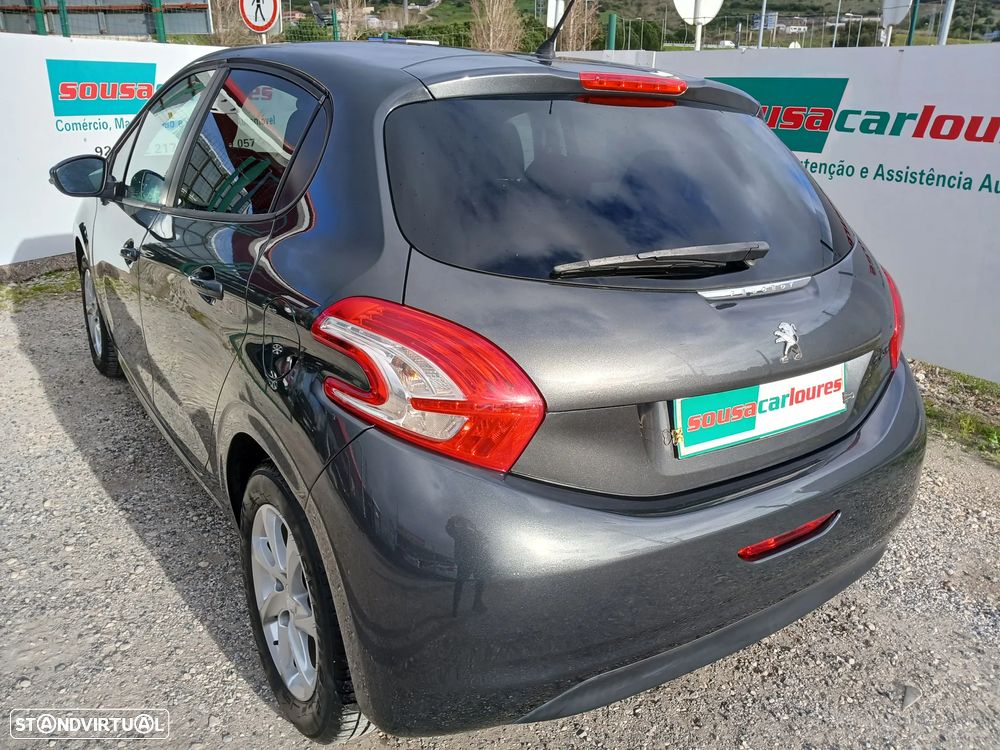 Peugeot 208 1.2 PureTech Active - 11
