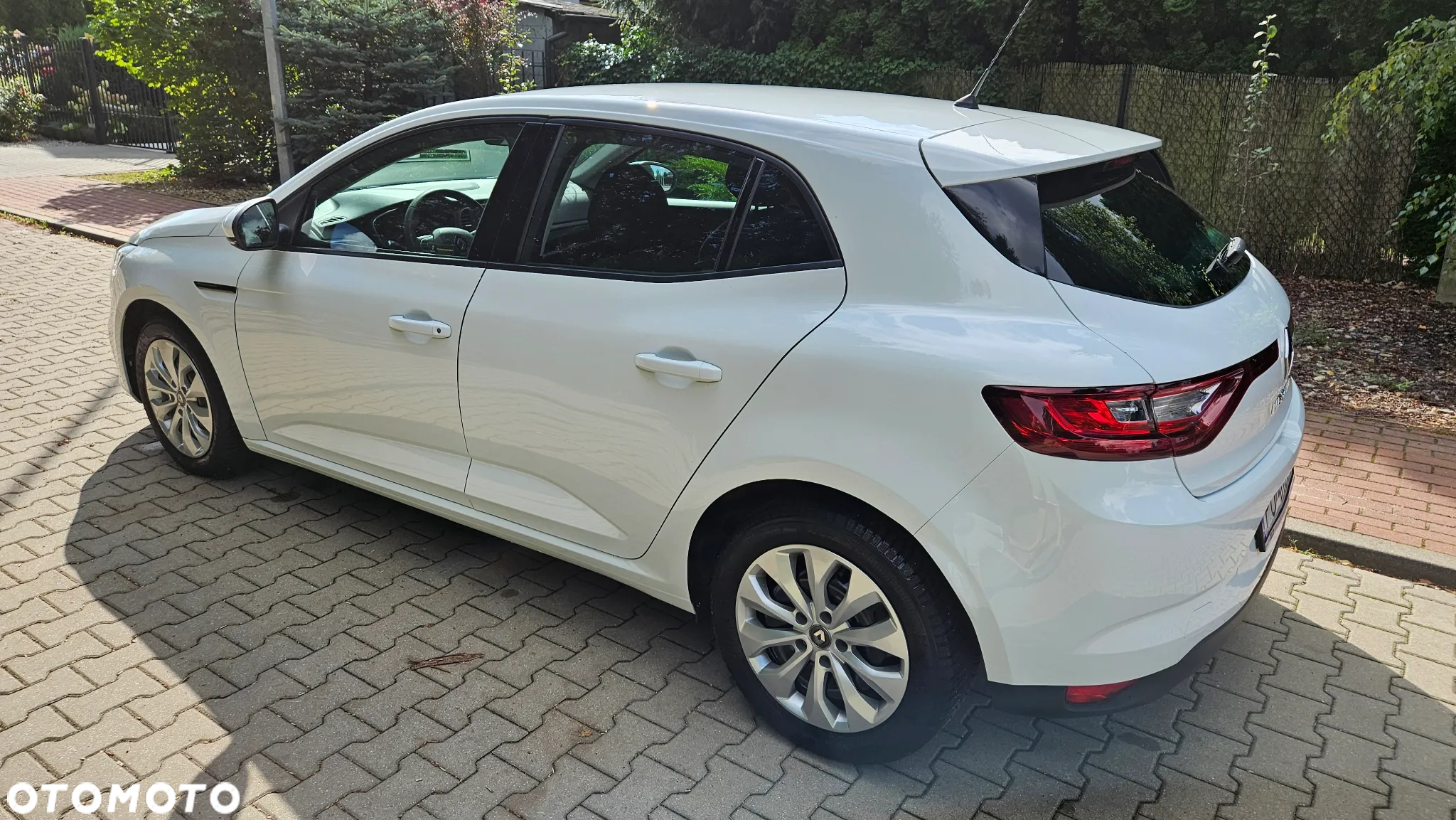 Renault Megane 1.3 TCe FAP Life - 10