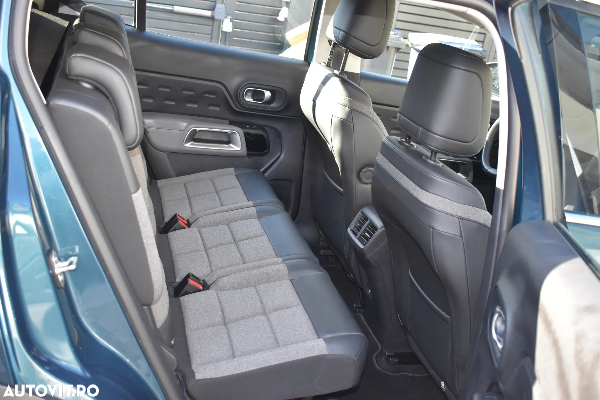 Citroën C5 Aircross 1.6 PHeV FWD 225 EAT8 Shine - 17
