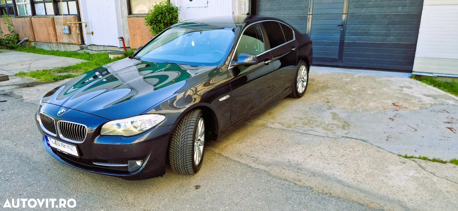 BMW Seria 5 525d xDrive Sport-Aut. - 2