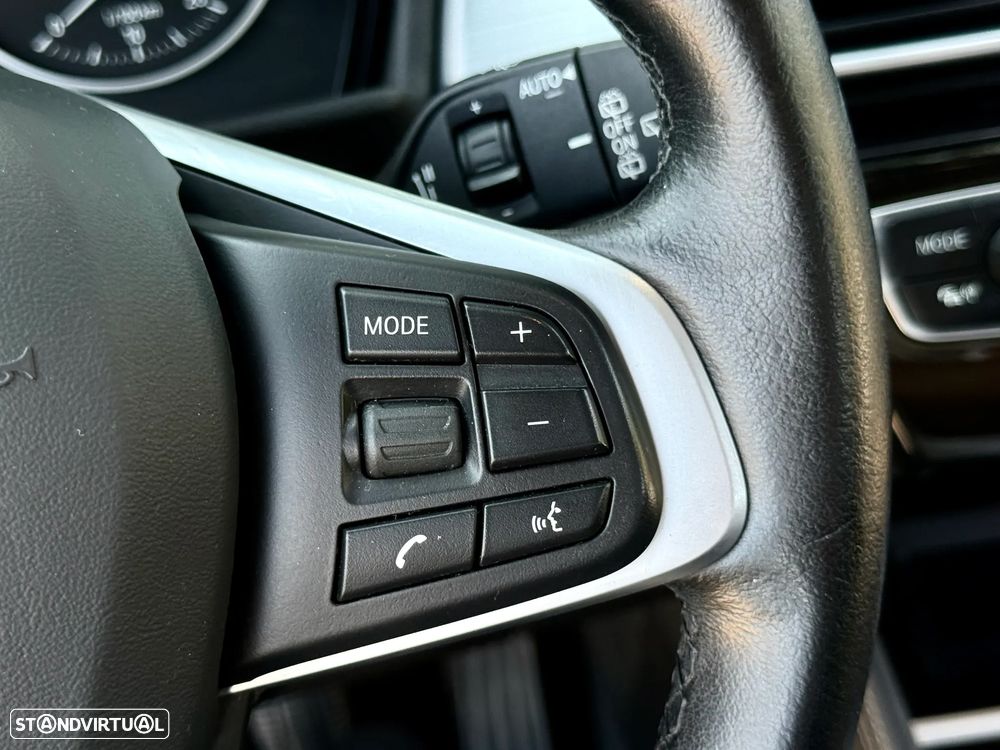 BMW 218 Active Tourer d Line Sport - 36