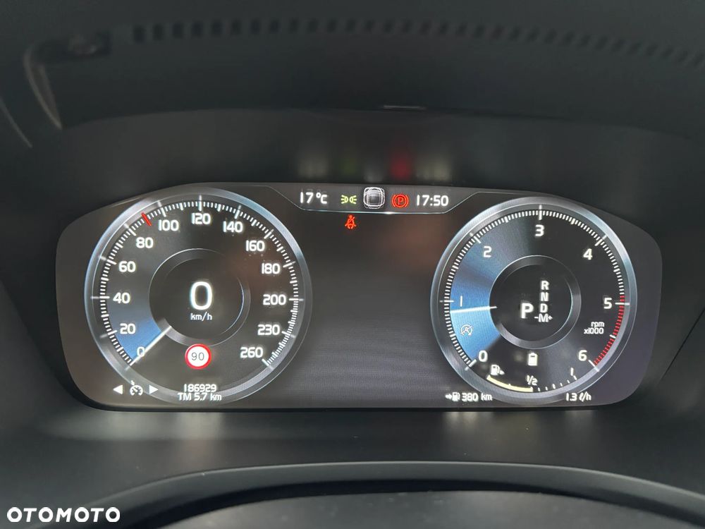 Volvo V60 B4 D Momentum - 18