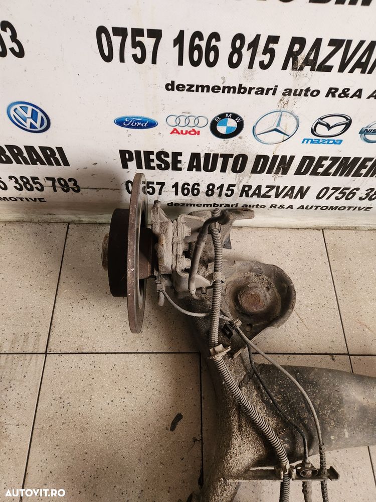 Punte Spate Fuzete Fuzeta Stanga Dreapta Spate Renault Grand Scenic 3 An 2009-2010-2011-2012-2013-2014-2015 Dezmembrez Renault Grand Scenic 1.5 Dci An 2009-2010-2011-2012 Manual 6+1 Trepte 2x4 - 5