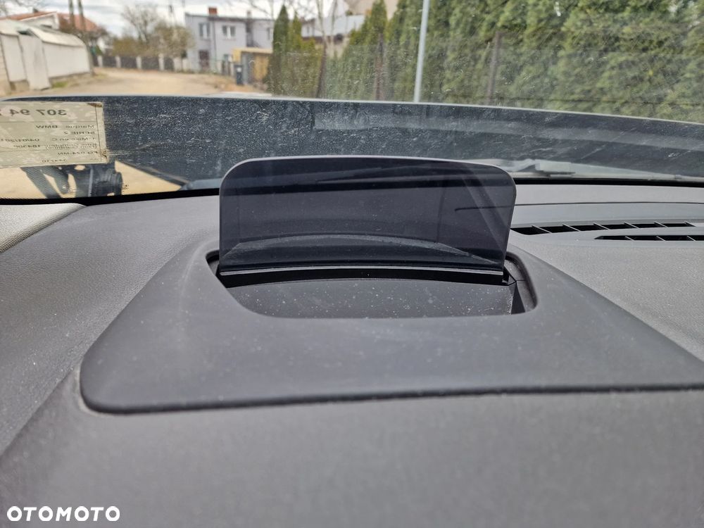 BMW Seria 2 216d - 29