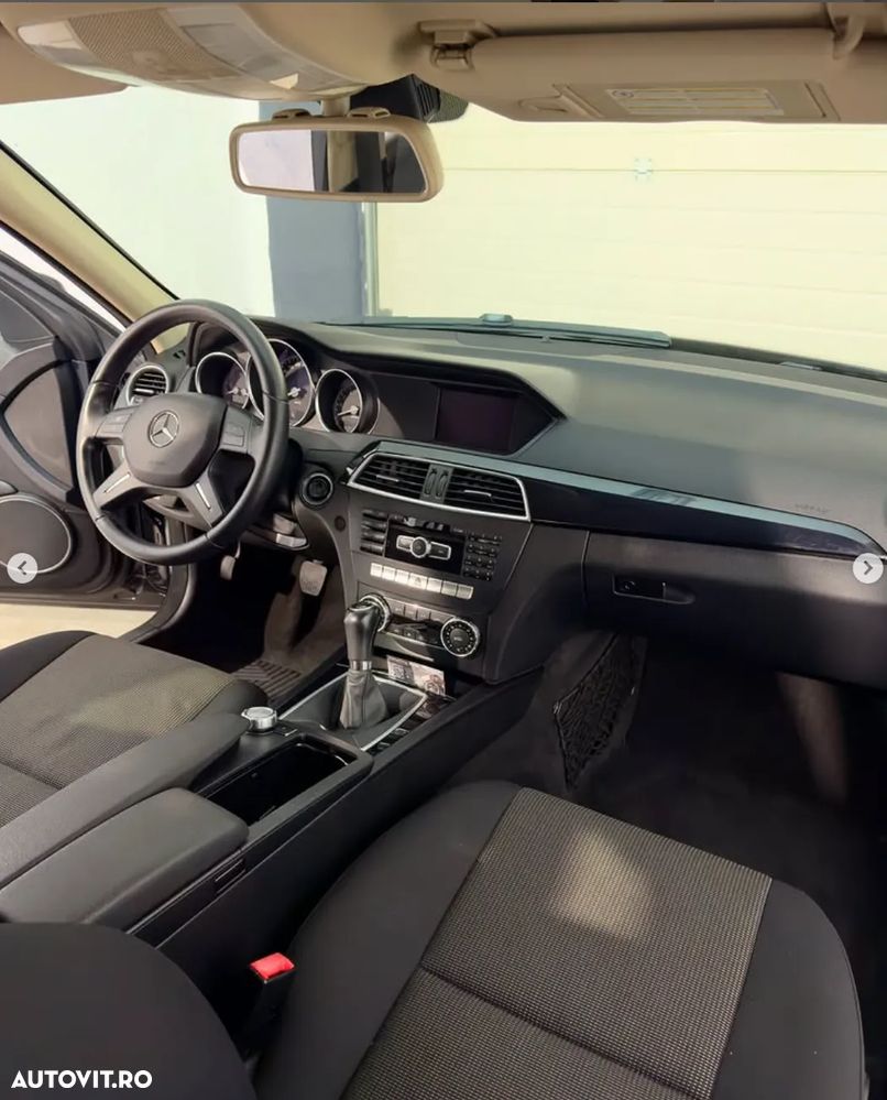 Mercedes-Benz C 180 Avantgarde Edition - 8