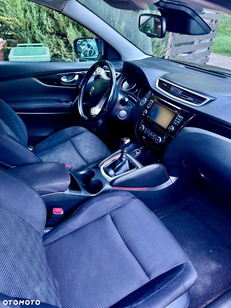 Nissan Qashqai 1.6 DIG-T N-Connecta - 4