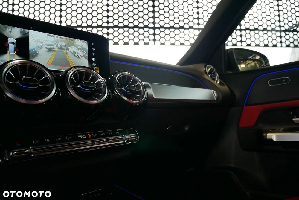 Mercedes-Benz GLB AMG 35 4Matic AMG Speedshift DCT 8G - 23
